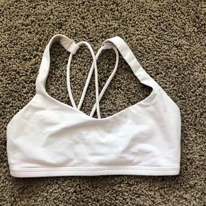Lululemon Free To Be Bra (Size 4)